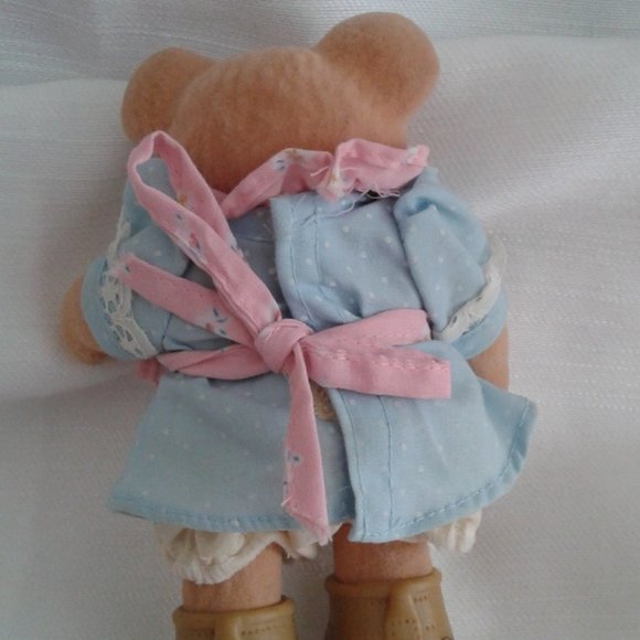 Junie B. Jones/Furskins: Hattie - Picture 5 of 12